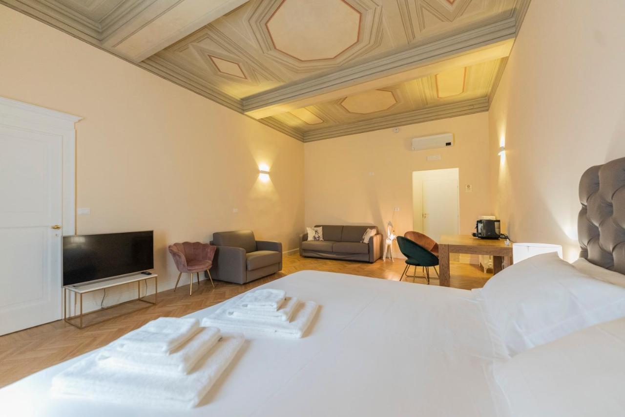 Aldrovandi Luxury Suites And Apartment โบโลญญา ภายนอก รูปภาพ